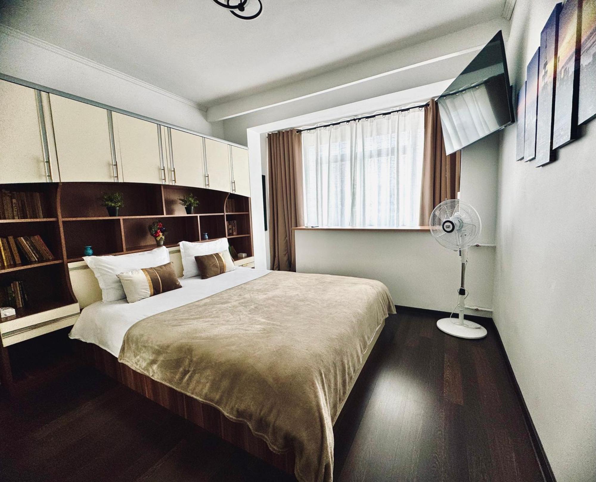 Unde Home بوخارست المظهر الخارجي الصورة